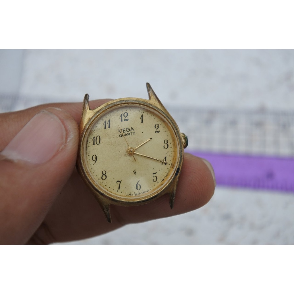 นาฬิกา Vintage มือสองญี่ปุ่น CITIZEN VEGA ระบบ QUARTZ ผู้หญิง ทรงกลม กรอบทอง หน้าทอง หน้าปัด 26มม