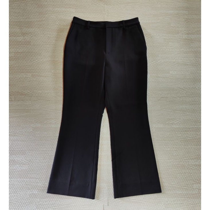 Uniqlo กางเกง Ezy Flare Ankle Pants สีดำ Size L  มือ2