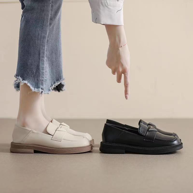 🥿35-40 รองเท้าโลฟเฟอร์นุ่มกันน้ำสไตล์อังกฤษสีดำ/ออฟไวท์ทุกแมตช์พื้นหนารองเท้าหนังลำลองสำหรับทำงาน/นักเรียน