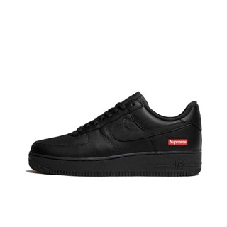 ✑（ของแท้100%) Supreme x Nike Air Force 1  Low box logo รองเท้าผ้าใบ รองเท้าลำลอง รองเท้าบาสเก็ตบอล CU9225-001/CU9225-100