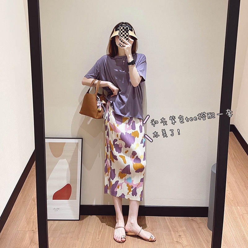ใหม่ ชุดเสื้อยืด กระโปรงพลีท สีม่วง สไตล์ฝรั่งเศส เหมาะกับฤดูร้อน สําหรับผู้หญิง