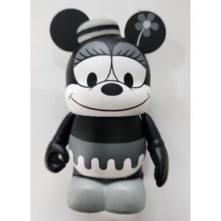 Used Disney Vinylmation    Classic Collection   Minnie Mouse    **มือสอง มีร่องรอยการเล่น ขนาดประมาณ 3 นิ้วค่ะ**