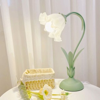 【โคมไฟข้างเตียง】 โคมไฟตั้งพื้น FLOWER FLOOR LAMP โคมไฟตั้งพื้น นอร์ดิก ลดแสงไตรรงค์ โคมไฟแต่งห้อง