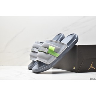 Nike JORDAN PLAY SLIDE รองเท้าแตะ กันลื่น เหมาะกับการเล่นกีฬา กลางแจ้ง สําหรับผู้ชาย 2023