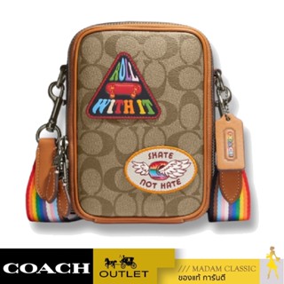 กระเป๋าสะพายข้าง COACH CJ671 STANTON CROSSBODY IN SIGNATURE CANVAS WITH PATCHES (QBE7V)