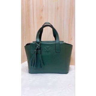 👜💚NEW Tory THEA MINI SLOUCHY SATCHEL 77165 💚เขียวเหนี่ยวทรัพย์จ้า 💚