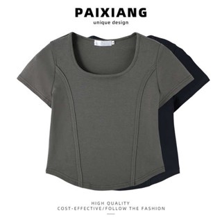 เสื้อเที่ยวกลางคืน เสื้อครอปสาวอวบ PAIXIANG เสื้อยืดแขนสั้นเซ็กซี่คอเหลี่ยมสีล้วนสำหรับผู้หญิงแบบใหม่ฤดูร้อนปี2023เสื้อทรงเข้ารูปขอบก้างปลาใส่แล้วดูผอมเพรียว