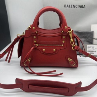 กระเป๋าBALENCIAGAแท้​100​%ส่งฟรีมีของแถม