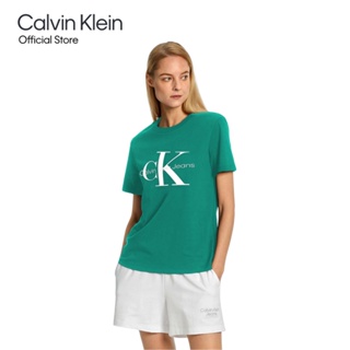 Calvin Klein เสื้อยืดผู้หญิง ทรง Regular สีเขียว รุ่น J218885 L1C Organic Cotton Monogram