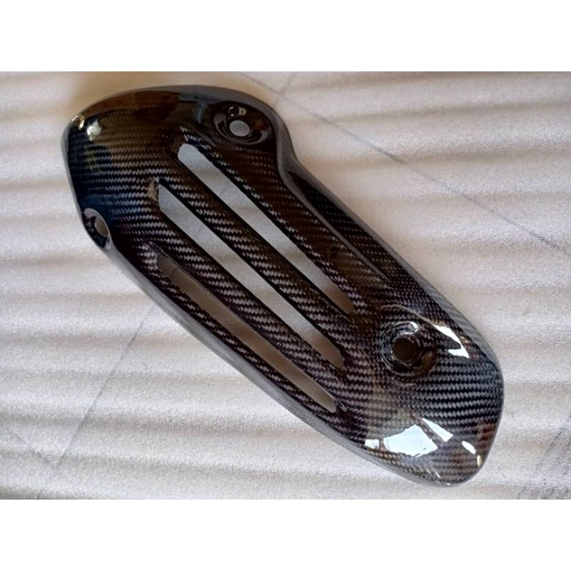 Sale!! บังท่อเพียวคาร์บอนVespa Sprint/Primavera125,150 iget เท่านั้น(3vieใส่ไม่ได้)