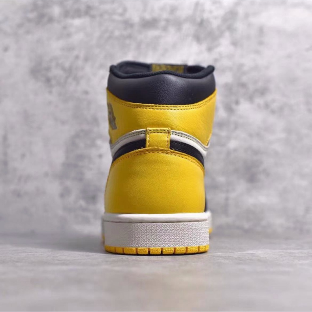 ♨▣【ส่งฟรี】Jordan Air Jordan 1 Mid Se Yellow Toe  แท้จริง เตรียมจัดส่งรองเท้าผ้าใบ nike แท้100% ผู้ชาย ผู้หญิงรองเท้าผ้าใ
