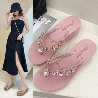 รองเท้าสนสูง 2023 ฤดูร้อนใหม่มูลค่าสูงแฟชั่น Rhinestone Flip Flop ผู้หญิงนอกสวมใส่เกาหลีคลิปเท้าชายหาดหนารองเท้าแตะ