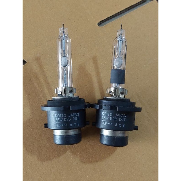หลอดไฟซีน็อนKOITO/D2R /D2S/ใส่ได้ทั้ง ไฟ12V. และไฟ24V. 4300K/35W/ราคาต่อ1หลอด/ มือ2ญี่ปุ่นแท้