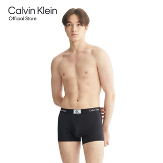 Calvin Klein กางเกงในผู้ชาย ทรง Trunk  รุ่น NB3403 UB1  - สีดำ