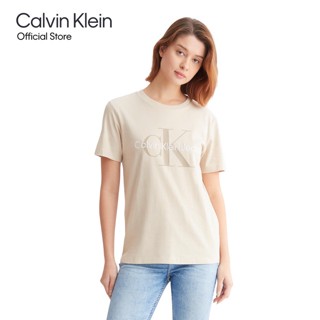 Calvin Klein เสื้อยืดผู้หญิง ทรง Regular สีเบจ รุ่น J218885 ACI Organic Cotton Monogram