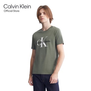 CALVIN KLEIN เสื้อยืดผู้ชาย Monologo ทรง Regular  รุ่น J320770 LLP - สี Olive