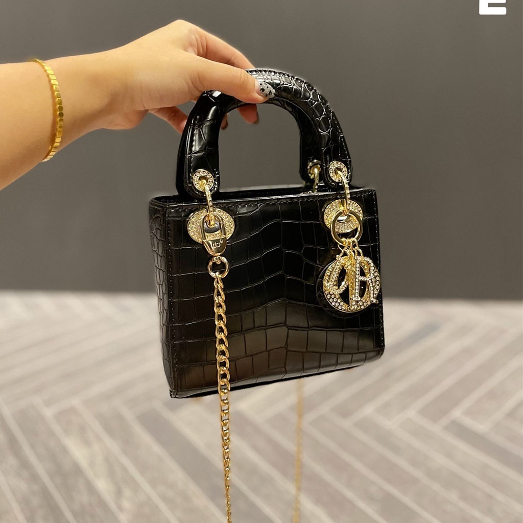 ☋◊กระเป๋าสะพายข้างผู้หญิง Dior Handbag (พร้อมกล่อง)