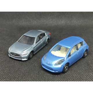 Tomica Nissan Skyline &amp; Nissan Leaf