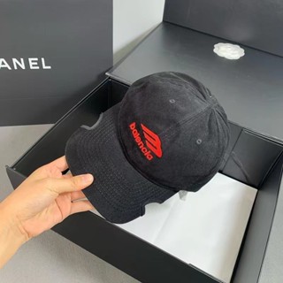 ‼️พร้อมส่ง 🧢 หมวกเบสบอลหมวกแก็ปผ้าฝ้ายนุ่มปัก ตัวอักษร 🅱️ALENGCIAGA Unisex