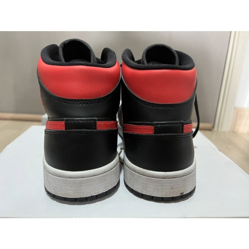❉♣○Nike Air Jordan 1 mid 7.5uk มือสองรองเท้าผ้าใบผู้ชาย