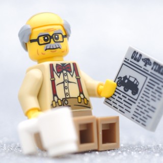 LEGO Grandpa Series 10 - MINIFIGURE SERIES LEGO เลโก้ มินิฟิกเกอร์ ตัวต่อ ของเล่น