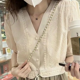 พร้อมส่ง✨เกาหลีสีทึบคอวีแขนสั้นทุกการแข่งขันเสื้อหลวมสบาย ๆ เสื้อทำงานแขนพอง