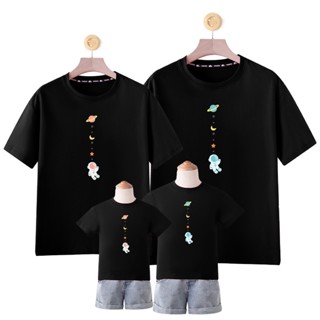 พร้อมส่ง เสื้อยืดลําลอง แขนสั้น พิมพ์ลาย Tik Tok แฟชั่นฤดูร้อน สไตล์เกาหลี สําหรับครอบครัว 2023