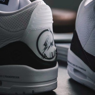 ✷♘◊♟วินัยกระแส Fragment Design x Jordan Air 3 retrosp“white”  "สินค้าพรีออร์เดอร์"⭐การแนะนำของขวัญรองเท้าผ้าใบผู้ชาย