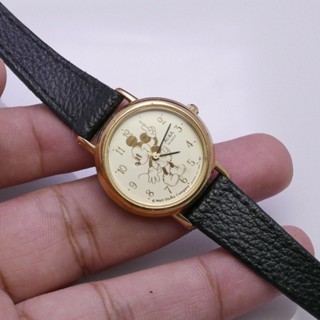 นาฬิกา Vintage มือสองญี่ปุ่น ALBA MICKY MOUSE V515 6422  ผู้หญิง ทรงกลม กรอบทอง หน้าปัด 27มม สายหนัง