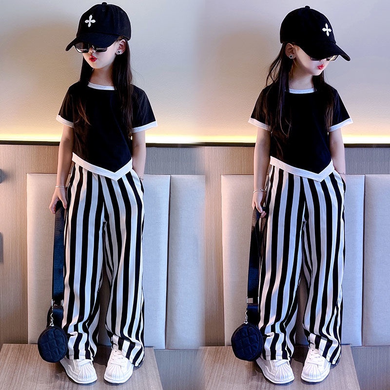 จัดส่งจากไทย🍟พร้อมส่ง😍เสื้อผ้าเด็กผู้หญิงใหม่สไตล์เกาหลีแฟชั่น สไตล์เด็กโต แขนสั้นผิดปกติ ชุดสองชิ้น