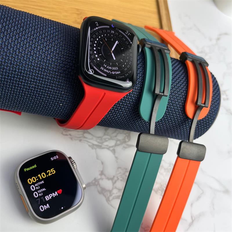 ✱Magnetic Strap For Apple watch band 44mm 45mm 49mm 41mm 42mm 38mm Silicone Sport Bracelet iWatch Series ultra 6 5 3 7 8