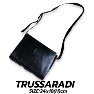 กระเป๋าสะพายTrussardiแท้ออกช็อป100% แบรนด์เนมแท้(มือสอง)
