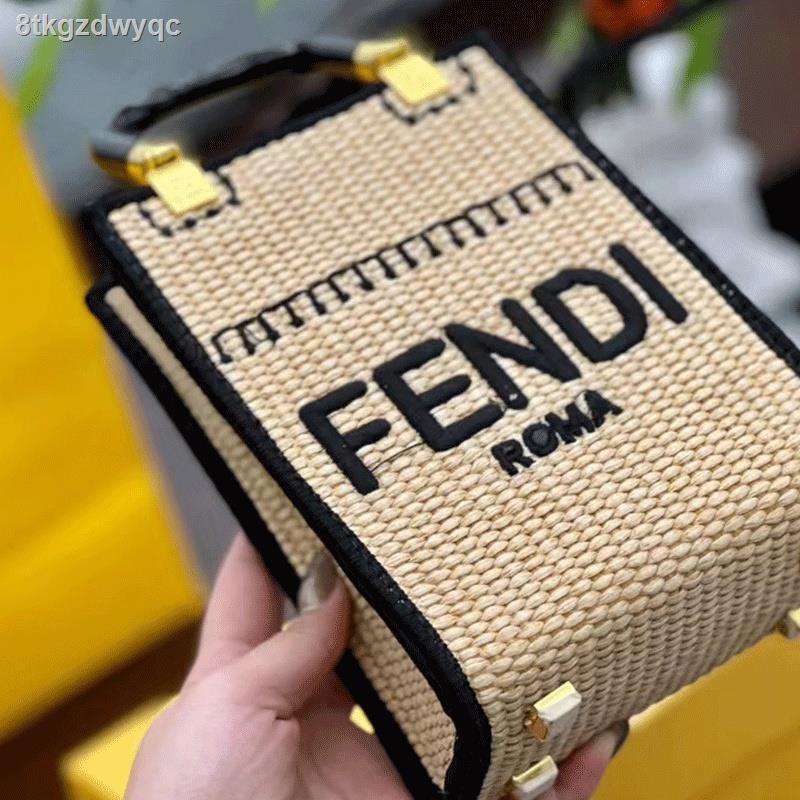 ☼ใหม่ Fendi 2022 แฟชั่นกระเป๋าสานที่จำเป็นเพื่อการพักผ่อนและ
