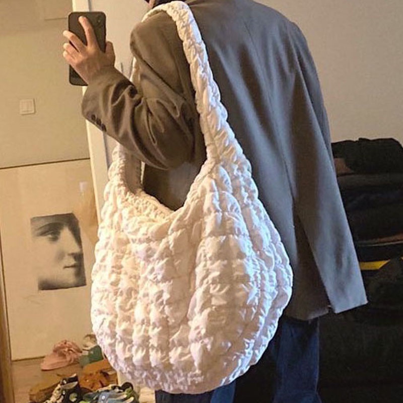 New pleated cloud side Leisure backpack bag, lightweight large capacity dumpling bag, messenger bag, women bag, tote bag