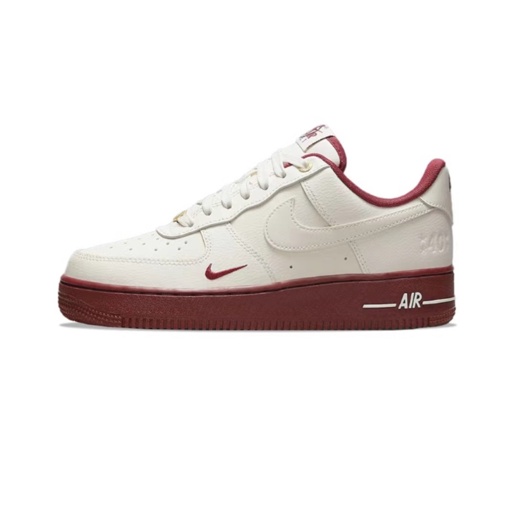 ♚✨ รุ่นฮิต ของมันต้องมี✨ Nike Air Force 1 Low '07 se "off-white red"  ของแท้ 100%รองเท้าผ้าใบ nike แท้100% ผู้ชาย ผู้หญิ