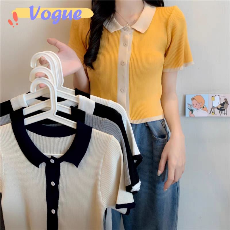Vogue🌟พร้อมส่ง🌟 เสื้อไหมพรมแขนสั้น คอปกดีเทลลายทาง ทรงเข้ารูป กระดุมแกะได้ (K094)