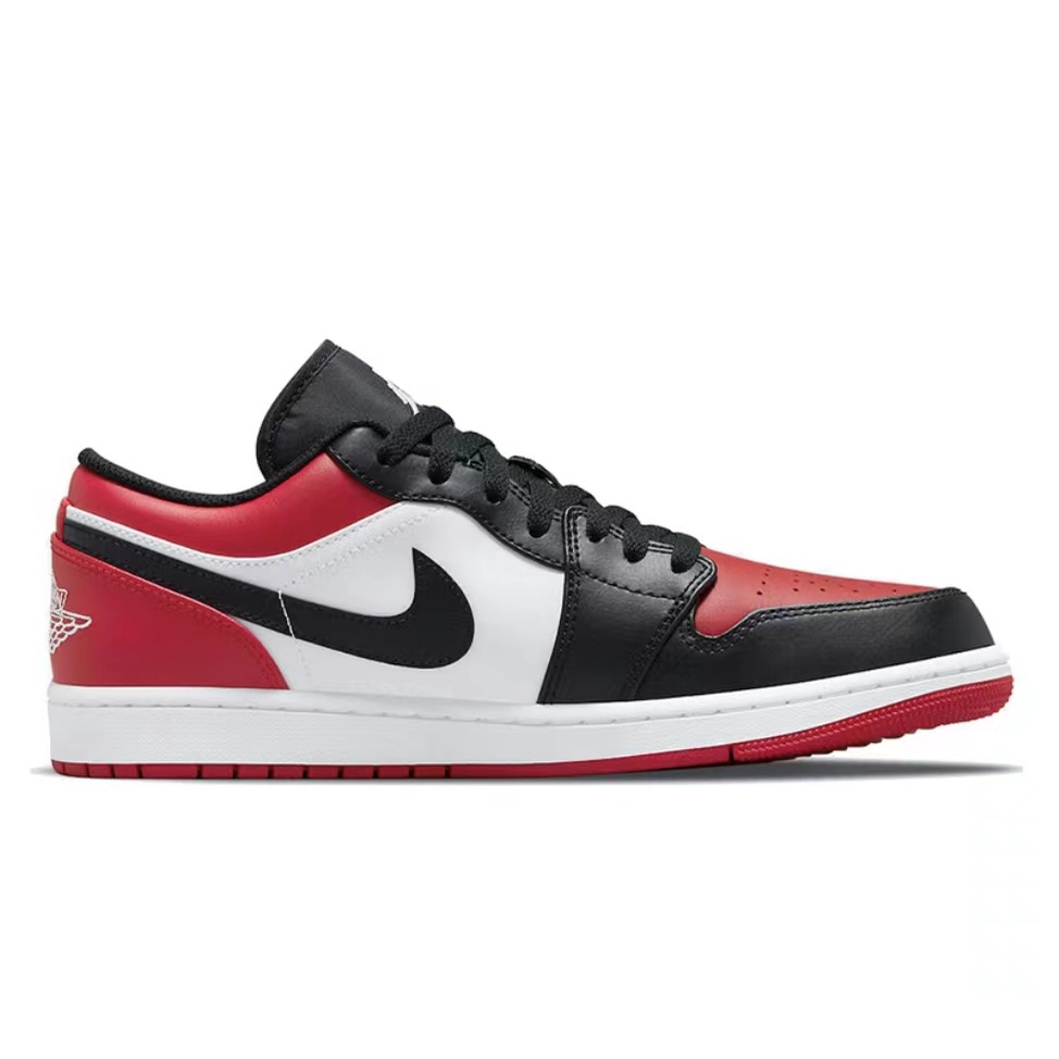 ▩△♟ของแท้ 100% Nike Jordan Air 1 low "bred toe Black Red 553558-612รองเท้าผ้าใบผู้ชาย