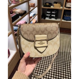 👜รุ่นใหม่คร้าสวยมากกก ห้ามพลาดนะคะ ควรเก็บเลยค่ะ 
🎉👜NEW Coach Morgan Saddle Bag In Blocked Signature