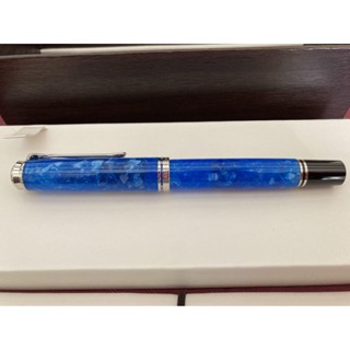 【Direct from Japan】 Pelican M Vibrant Blue Fountain Pen Souveuvenir New Exhibit