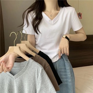 Suyan ใหม่ เสื้อยืด คอวี แขนสั้น สีพื้น เรียบง่าย สไตล์เกาหลี สําหรับผู้หญิง