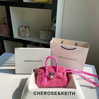 ✗☋☬CHEROSE&amp;KEITH Niche Lamb Wool สีชมพูกระเป๋าผู้หญิงฤดูใบไม้ร่วงและฤดูหนาว 2022 ใหม่กระเป๋า Messenger แบบพกพาอินเทรนด์ข