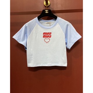 เสื้อmiu​ miuส่งฟรีมีของแถม