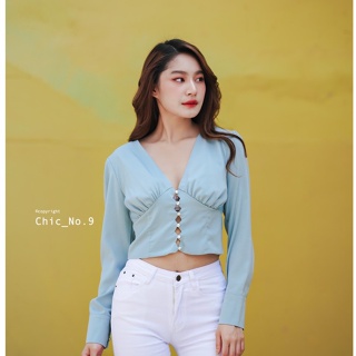 Chic No.9 : เสื้อครอป Top V-neck Layer 👋ปัดซ้ายที่รูปเพื่อดูขนาดสินค้า