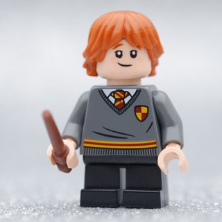 LEGO Ron Weasley Gryffindor Crest Harry Potter