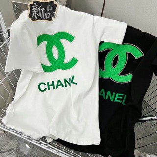 Chanel เสื้อยืดแขนสั้น ผ้าฝ้าย พิมพ์ลายเพชร ทรงหลวม แฟชั่นฤดูร้อน สําหรับผู้ชาย และผู้หญิง