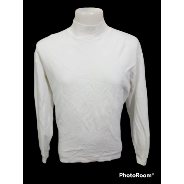 U uniqlo สุภาพบุรุษ.