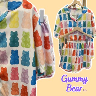 [มีโค้ดลด] Naptime ชุดนอนน่ารักลายน้องหมี เสื้อ+กางเกง รุ่น "Gummy Bear" ผ้าไหมอิตาลีนุ่มใส่สบาย