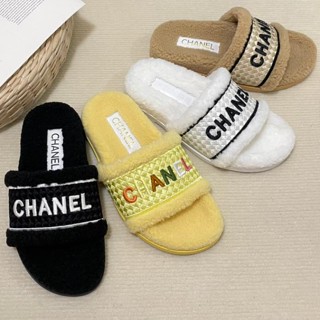 [พร้อมส่ง] รองเท้าแตะ พื้นแบน ปักลายตัวอักษร Chanel ประดับขนเฟอร์ แฟชั่นสําหรับผู้หญิง