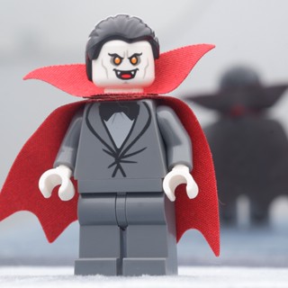 LEGO Scooby Doo Vampire Bob Oakley