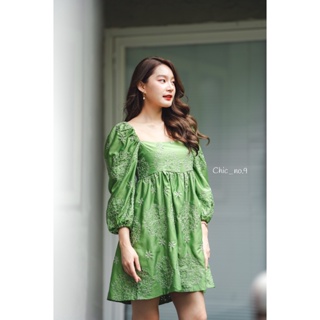 Chic No.9 : ชุดเดรส Dress - Green Embroidery 👋ปัดซ้ายที่รูปเพื่อดูขนาดสินค้า